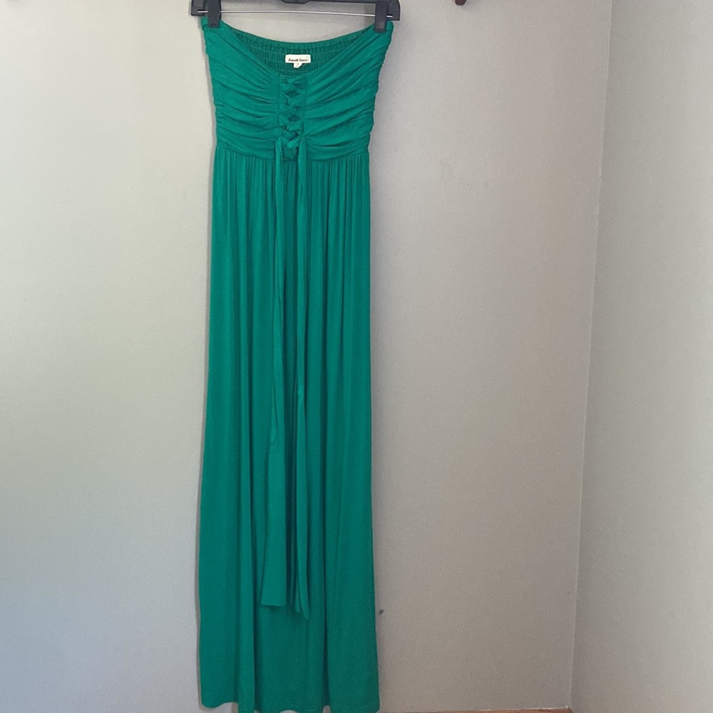 Red Dress Boutique Green Strapless Maxi Dress Small